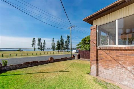 82 Pitt St, Stockton, NSW 2295