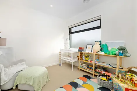 Property photo of 5 Surfers Crescent Carrum Downs VIC 3201