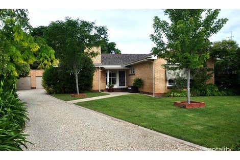 Property photo of 13 Gloucester Crescent Shepparton VIC 3630