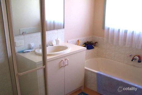 Property photo of 18 Dunn Crescent Langwarrin VIC 3910