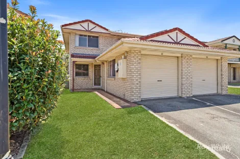 11/10 LAWRENCE CL, ROBERTSON, QLD 4109