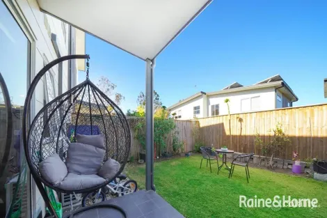 Property photo of 2/52A Atlantic Boulevard Glenfield NSW 2167