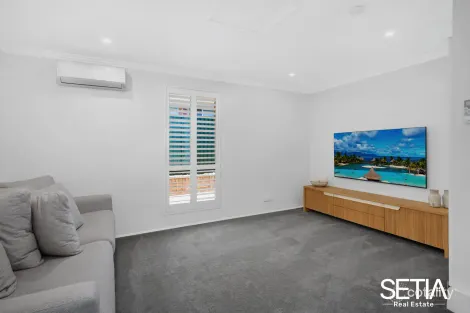 Property photo of 8 Armitage Drive Glendenning NSW 2761