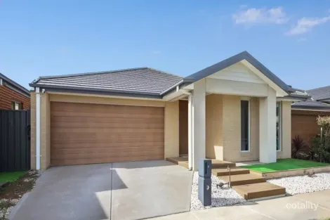 4 Denali Rd, Truganina, VIC 3029