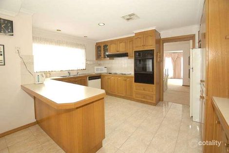 Property photo of 1 Nyora Close Taylors Lakes VIC 3038