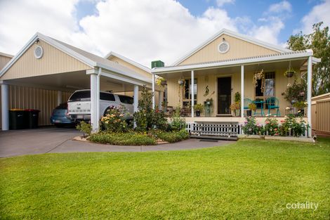 Property photo of 81 Crinum Crescent Emerald QLD 4720