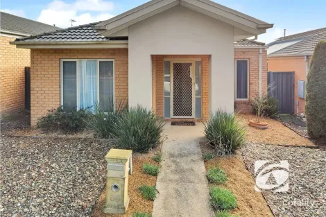 66 Alisma Bvd, Cranbourne North, VIC 3977