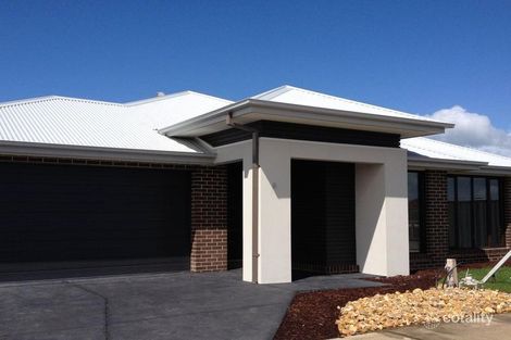 Property photo of 27 Belcam Circuit Clyde North VIC 3978