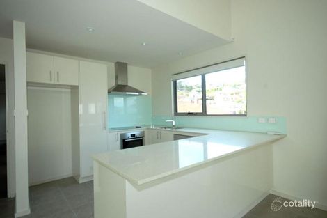 Property photo of 3/116 Gordons Hill Road Lindisfarne TAS 7015