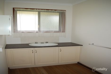 27 Anzac Ave, Koroit, VIC 3282