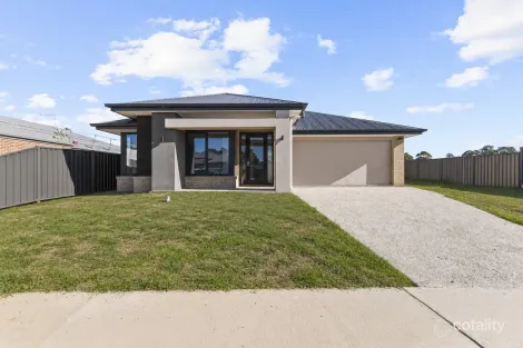 Property photo of 65 Castleknock Drive Glengarry VIC 3854