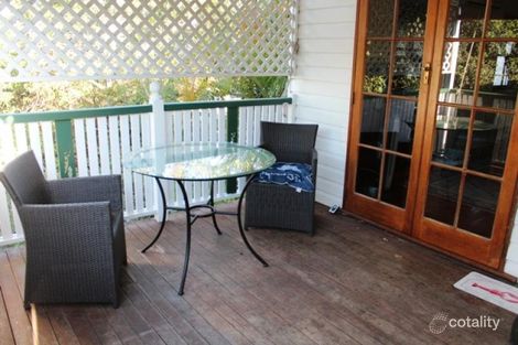 32 Rainworth Rd, Bardon, QLD 4065