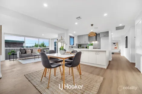 Property photo of 28 Outlook Drive Dandenong North VIC 3175