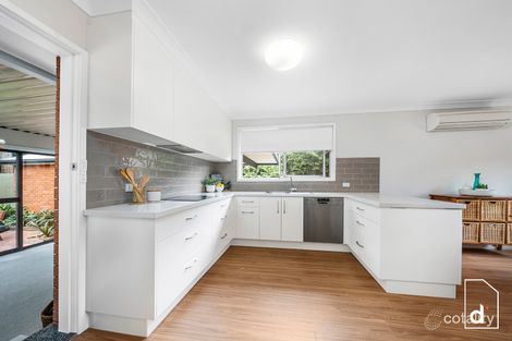 Property photo of 14 Parkview Grove Mount Ousley NSW 2519