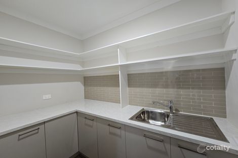 Property photo of 32 Neon Avenue Mount Duneed VIC 3217