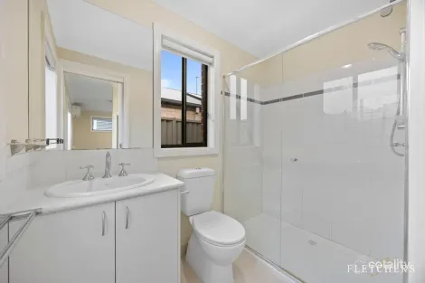 Property photo of 33 Oscar Drive Sebastopol VIC 3356