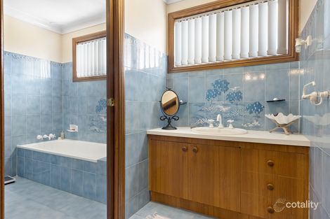 Property photo of 26 Seville Parade Orange NSW 2800