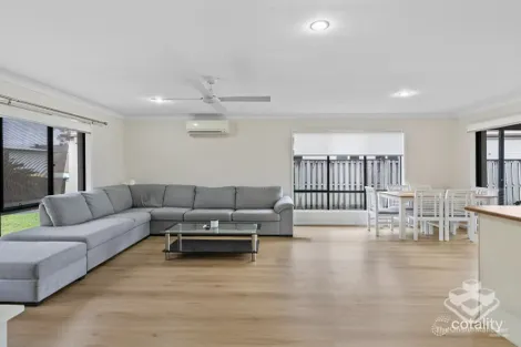 Property photo of 3 Madasin Close Arundel QLD 4214