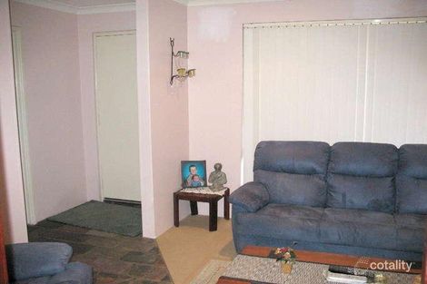 Property photo of 13 Bush Close Beckenham WA 6107
