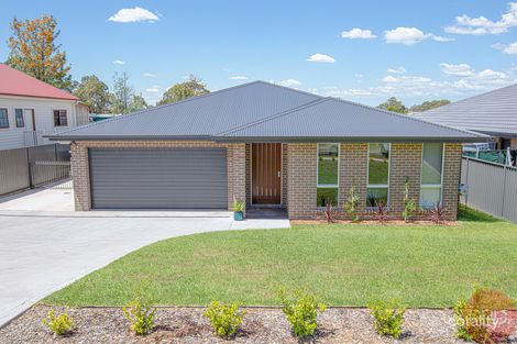 Property photo of 16 Windermere Road Lochinvar NSW 2321