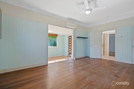 Property photo of 159 Chatsworth Road Coorparoo QLD 4151