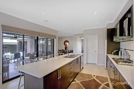 Property photo of 21 Wattlebird Way Kilmore VIC 3764