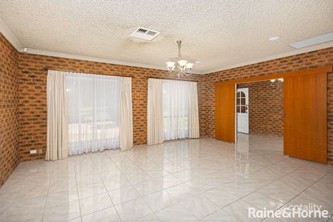 Property photo of 21 Goborra Street Glenfield Park NSW 2650