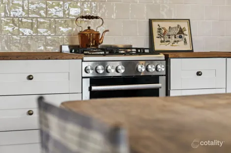 Property photo of 74 Camphor Road Pinbarren QLD 4568