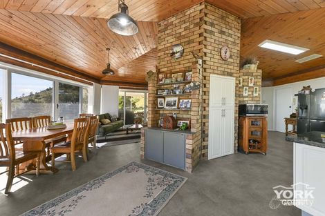 Property photo of 3 Mount Storey Lane Glencoe QLD 4352