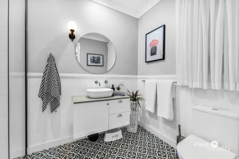 Property photo of 47 Brinawa Street Camp Hill QLD 4152