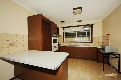 Property photo of 18 Vincent Avenue St Albans VIC 3021