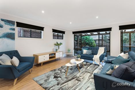 Property photo of 2/17 Farnham Road Bayswater VIC 3153
