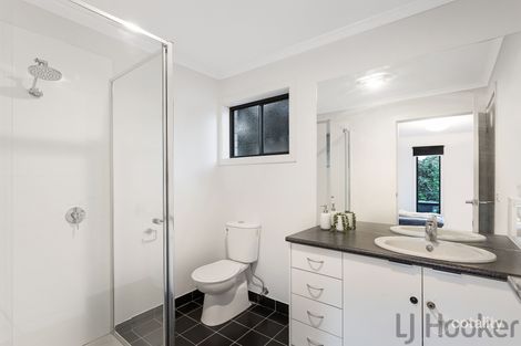 Property photo of 2/17 Farnham Road Bayswater VIC 3153
