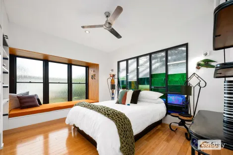 Property photo of 119 Fairfield Road Fairfield QLD 4103