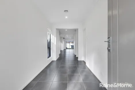 Property photo of 12 Altis Street Truganina VIC 3029