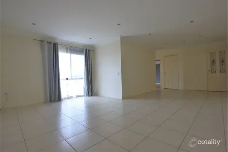 Property photo of 7 Braemar Avenue St Andrews NSW 2566