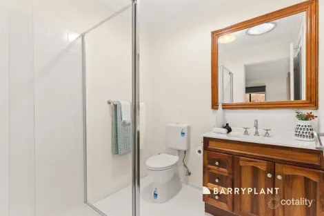 Property photo of 11 Minya Court Rowville VIC 3178