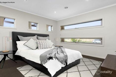 Property photo of 2 Chedword Road Cranbourne North VIC 3977