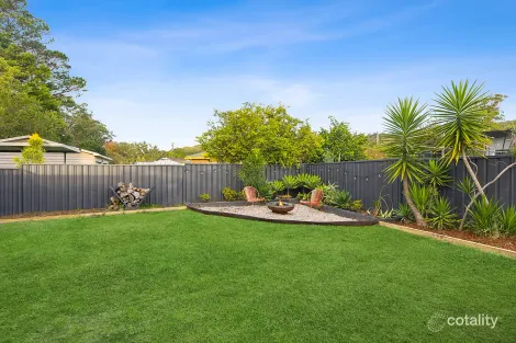 Property photo of 6 Sunshine Drive Point Clare NSW 2250