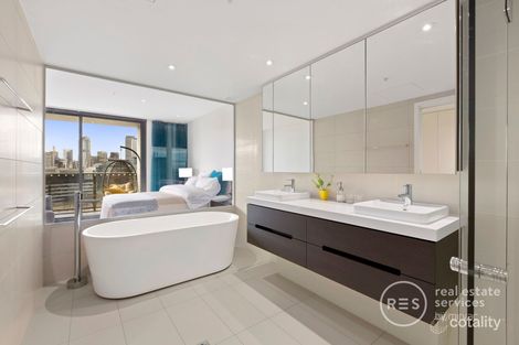 Property photo of 2202/100 Lorimer Street Docklands VIC 3008