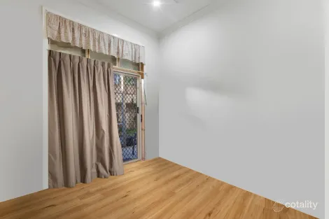Property photo of 22 Castile Crescent Holmview QLD 4207