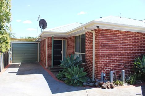 2/13 Daley St, Sunshine West, VIC 3020