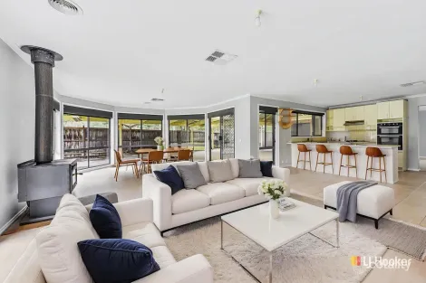 Property photo of 30 Carboni Crescent Lynbrook VIC 3975