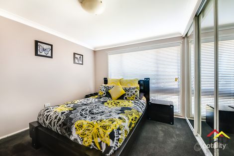 Property photo of 8 Shetland Road Blairmount NSW 2559