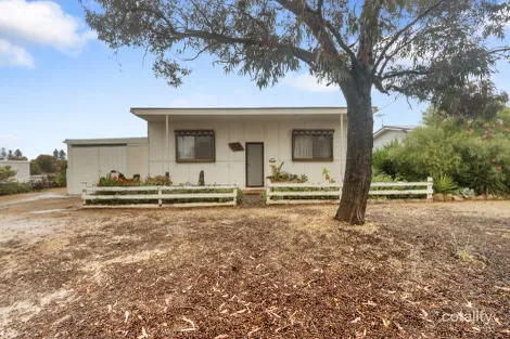 Property photo of 32 Diagonal Road Ardrossan SA 5571