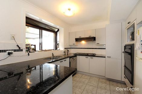 Property photo of 15 Amalfi Drive Endeavour Hills VIC 3802