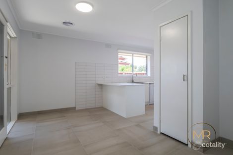 Property photo of 19 Ardoch Avenue Thomastown VIC 3074