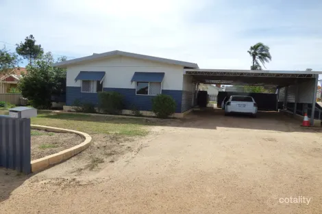 17 Woolgar Ave, Merredin, WA 6415