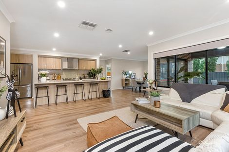 Property photo of 30 Keewong Drive Strathfieldsaye VIC 3551