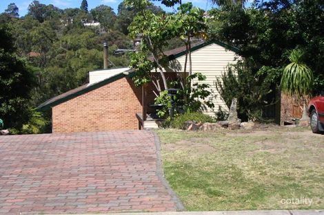 8 Clough Ave, Illawong, NSW 2234